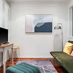 Eclectic Rushcutters Gem - Foosteps To The Harbour