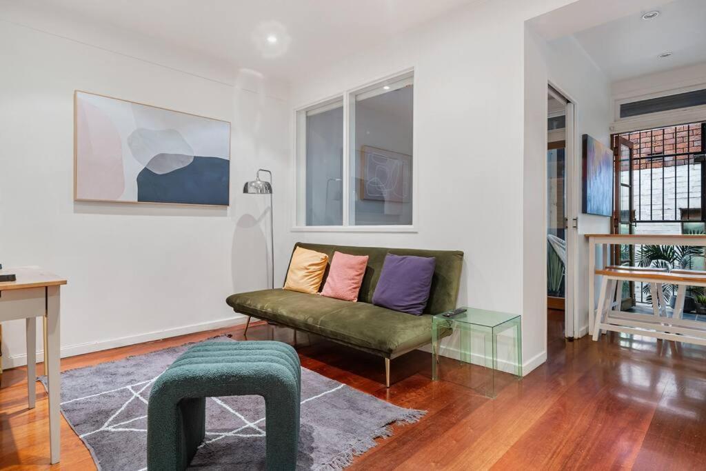 Eclectic Rushcutters Gem - Foosteps To The Harbour Apartment *